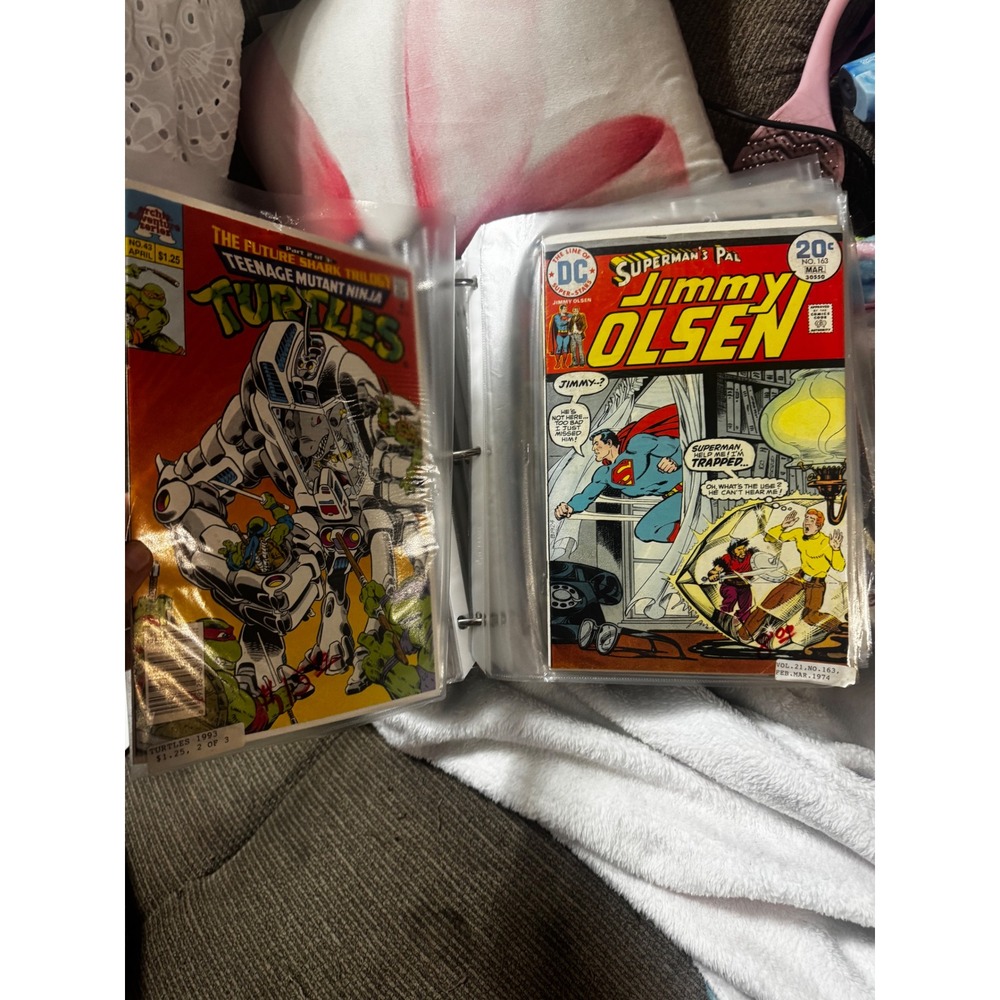 Vintage Comic Book Lot Marvel DC Web of Spider-Man Superman Supergirl OMAC TMNT‎
